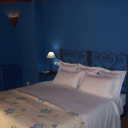 Les Velles Escoles Otel Les Irles Dış mekan fotoğraf