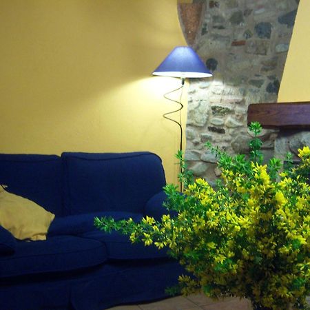 Les Velles Escoles Otel Les Irles Dış mekan fotoğraf