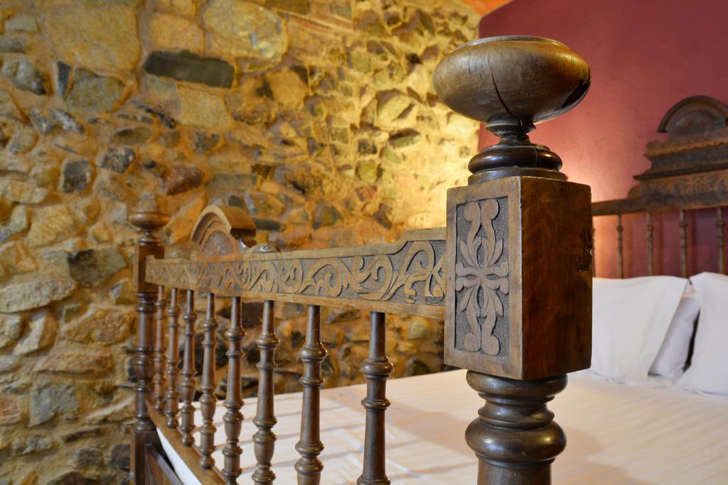 Les Velles Escoles Otel Les Irles Dış mekan fotoğraf